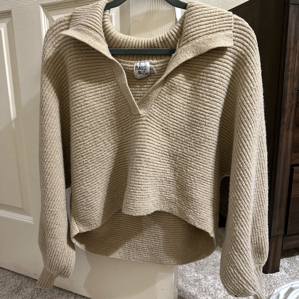 Tiara Cropped Sweater Beige